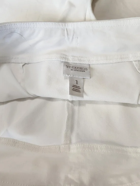 Chico's Weekends White Tru Temp Scallop Hem Summer Beach Capri Size 1 (M/8) - Picture 5 of 10